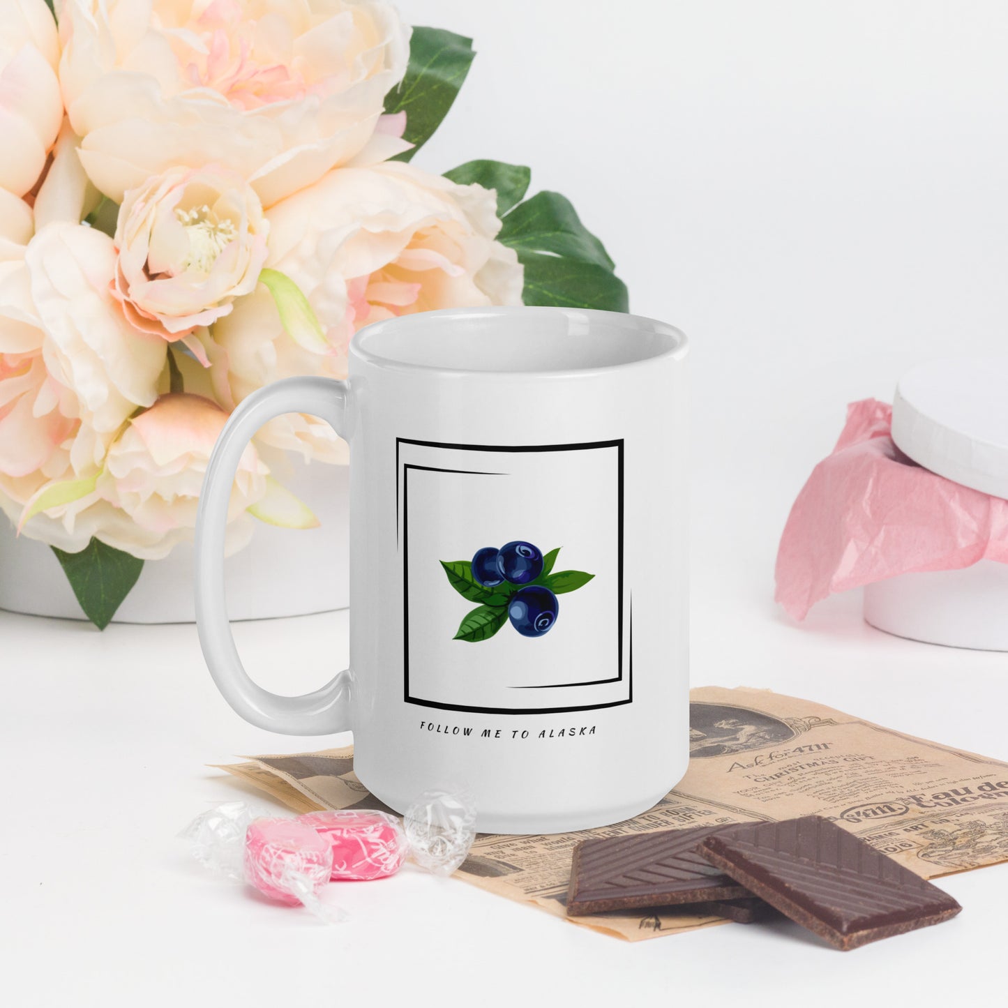 Blueberry White Glossy Mug 15 oz