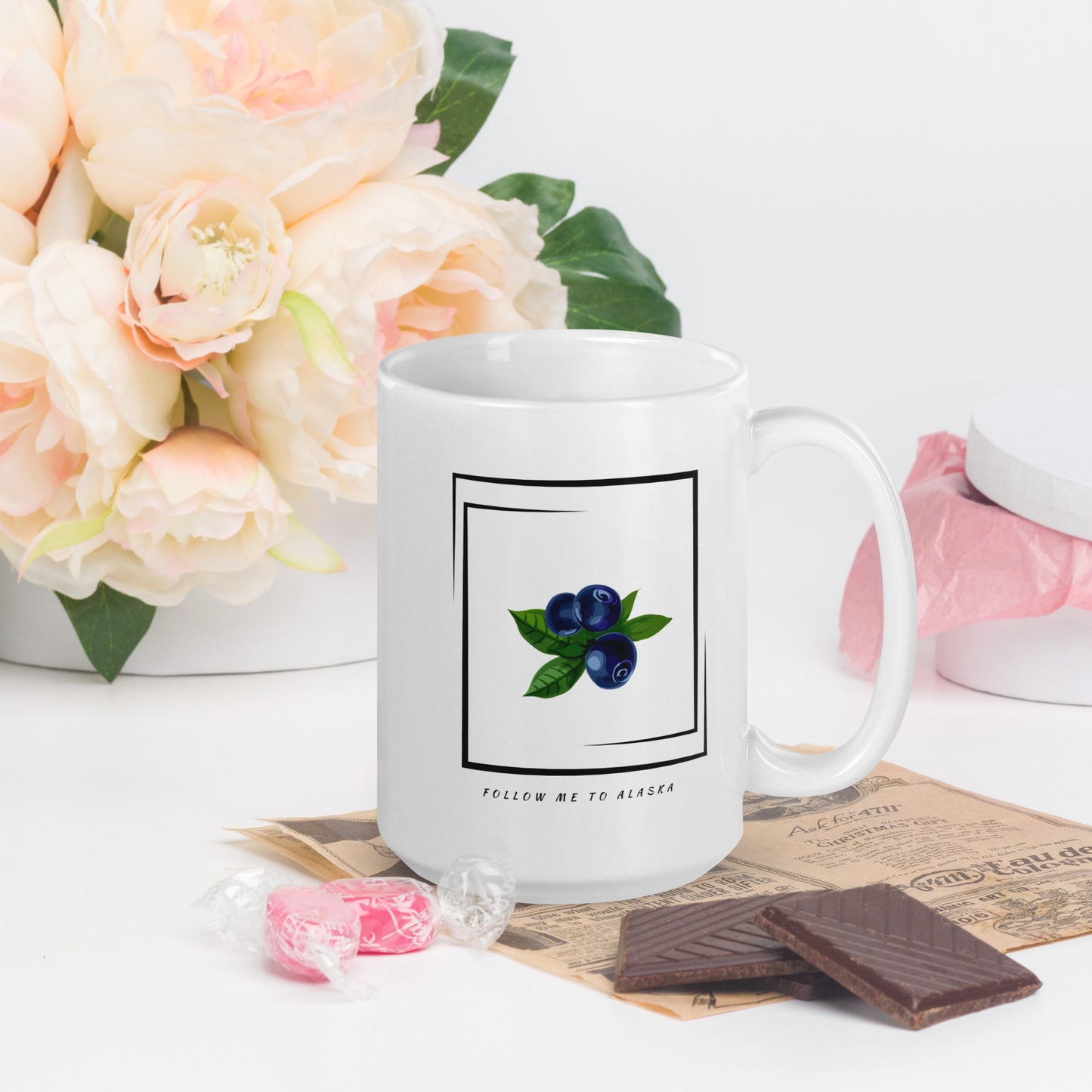 Blueberry White Glossy Mug 15 oz